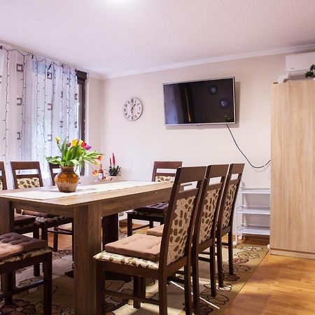 Fuege-Fa-Haz Vasarosnameny - Gergelyiugornya Apartment Luaran gambar