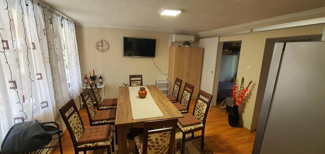 Fuege-Fa-Haz Vasarosnameny - Gergelyiugornya Apartment Luaran gambar