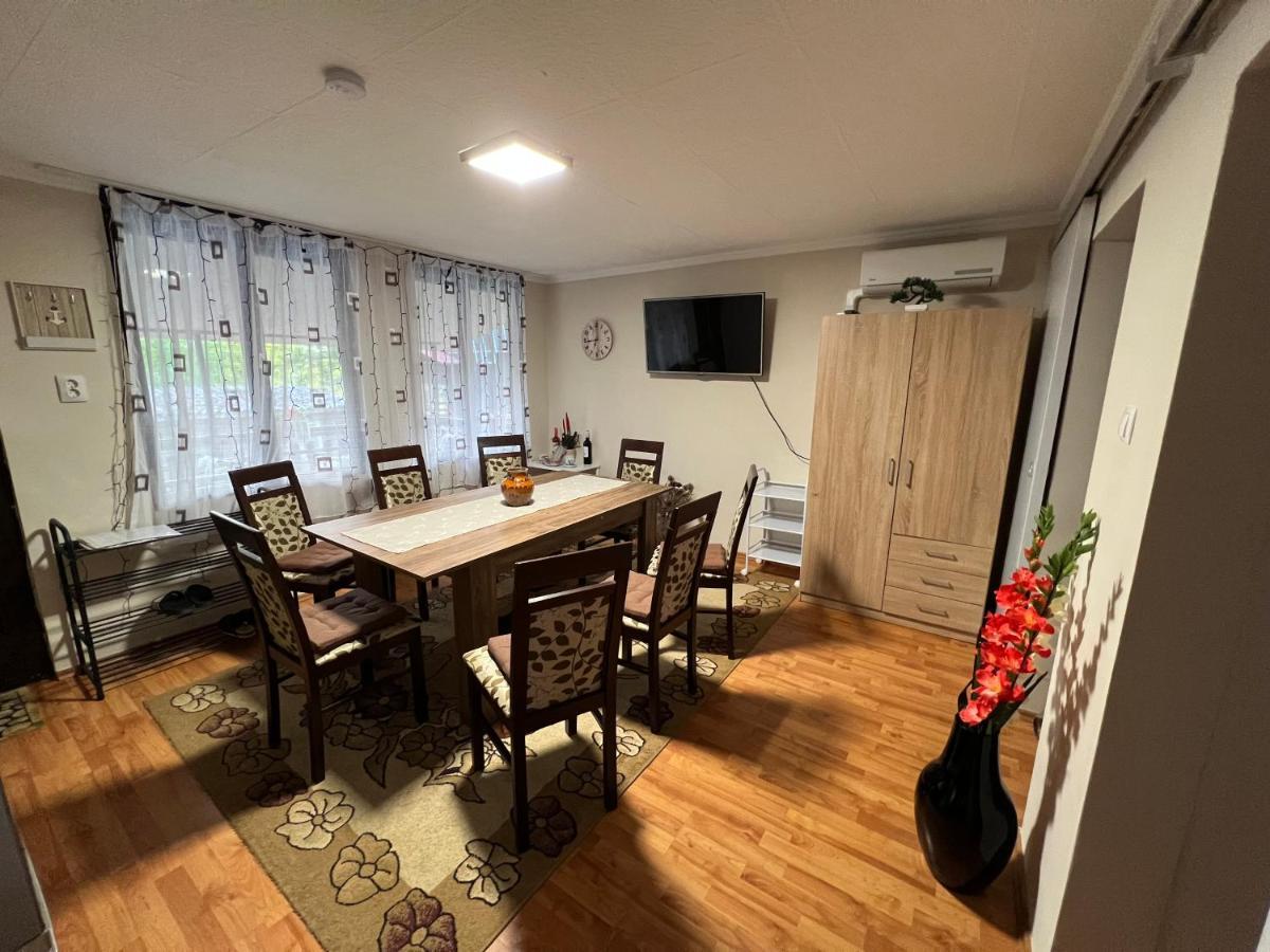Fuege-Fa-Haz Vasarosnameny - Gergelyiugornya Apartment Luaran gambar
