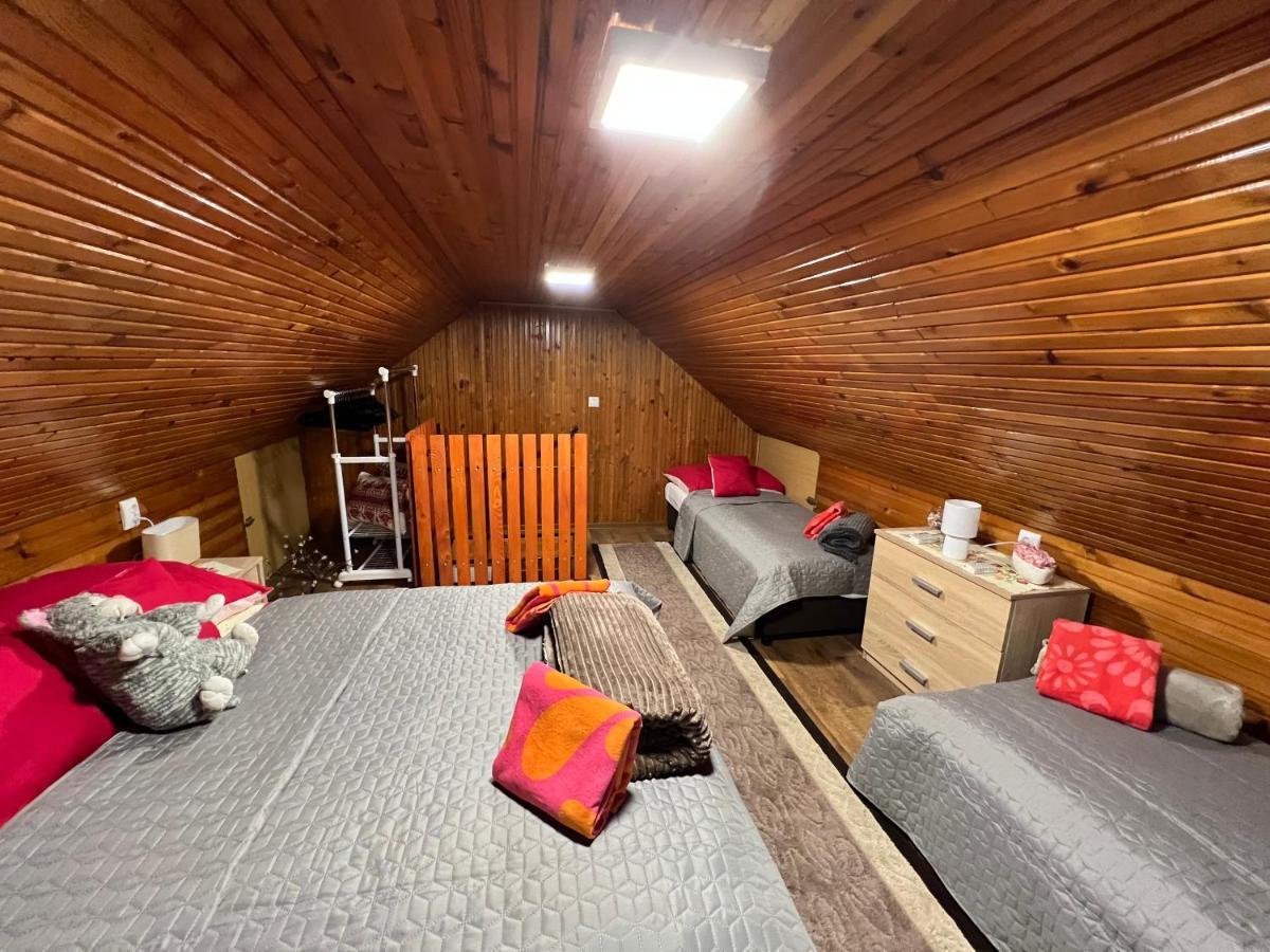 Fuege-Fa-Haz Vasarosnameny - Gergelyiugornya Apartment Luaran gambar