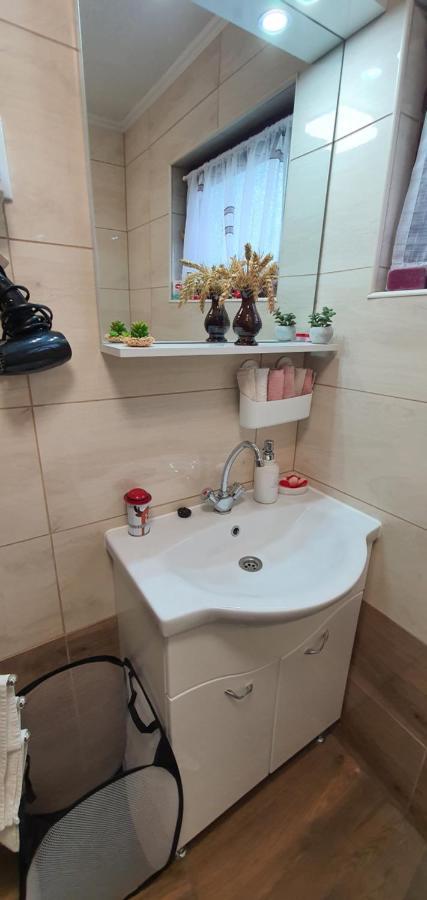 Fuege-Fa-Haz Vasarosnameny - Gergelyiugornya Apartment Luaran gambar