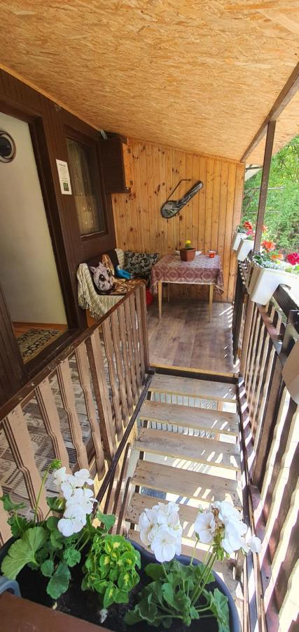 Fuege-Fa-Haz Vasarosnameny - Gergelyiugornya Apartment Luaran gambar